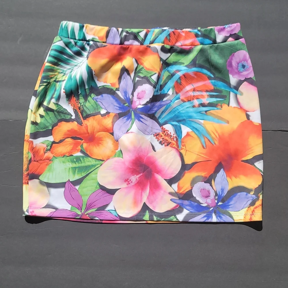Joe Boxer Floral Print mini Skirt Size L - Picture 1 of 6